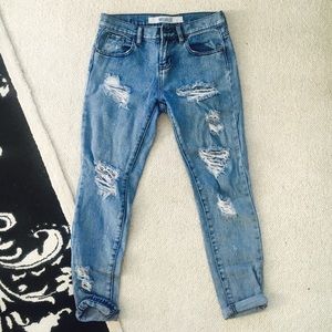 Brandy Melville Distressed Boyfriend Jeans
